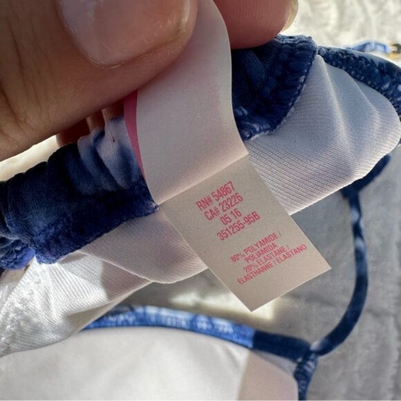 Victoria's Secret | Flounce Teeny Triangle Bikini Inkblot | Size Medium - Picture 11 of 11